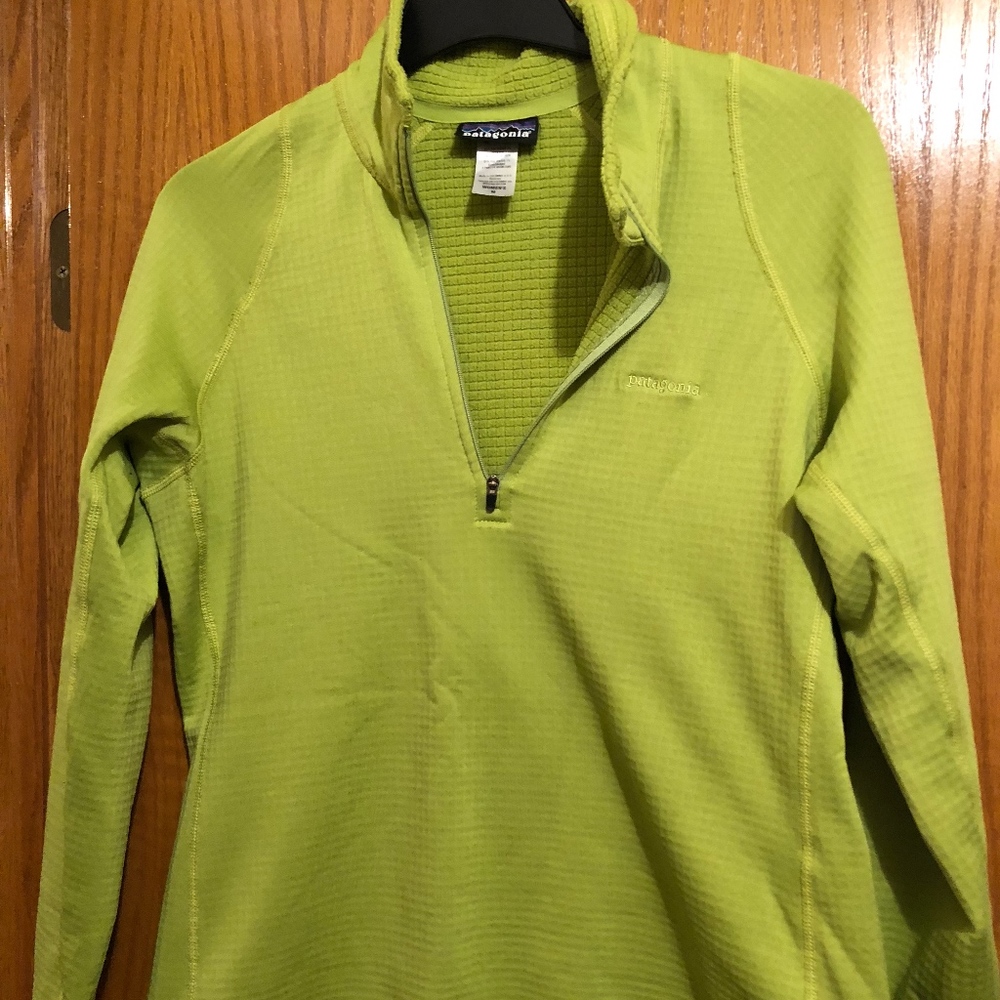 Women's Patagonia Pullover- Medium